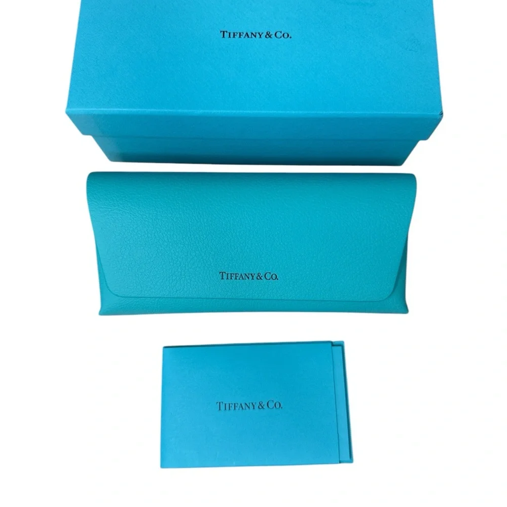 Tiffany & Co. Blue Eyeglass Magnetic Closure Case in Box
